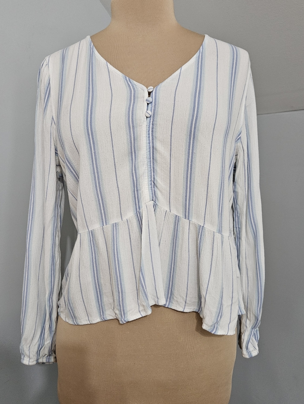 SO Blue & White Stripe Peplum Blouse Long Sleeve Lightweight Size M Cottage